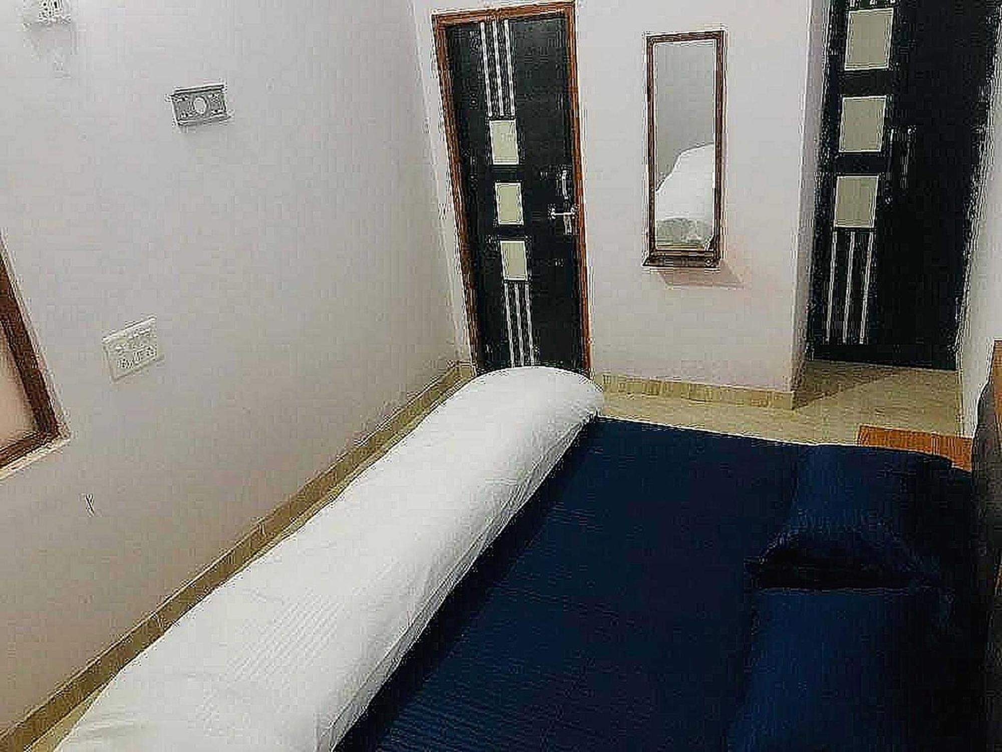 Pop New Hotel Hometown Dadri Esterno foto