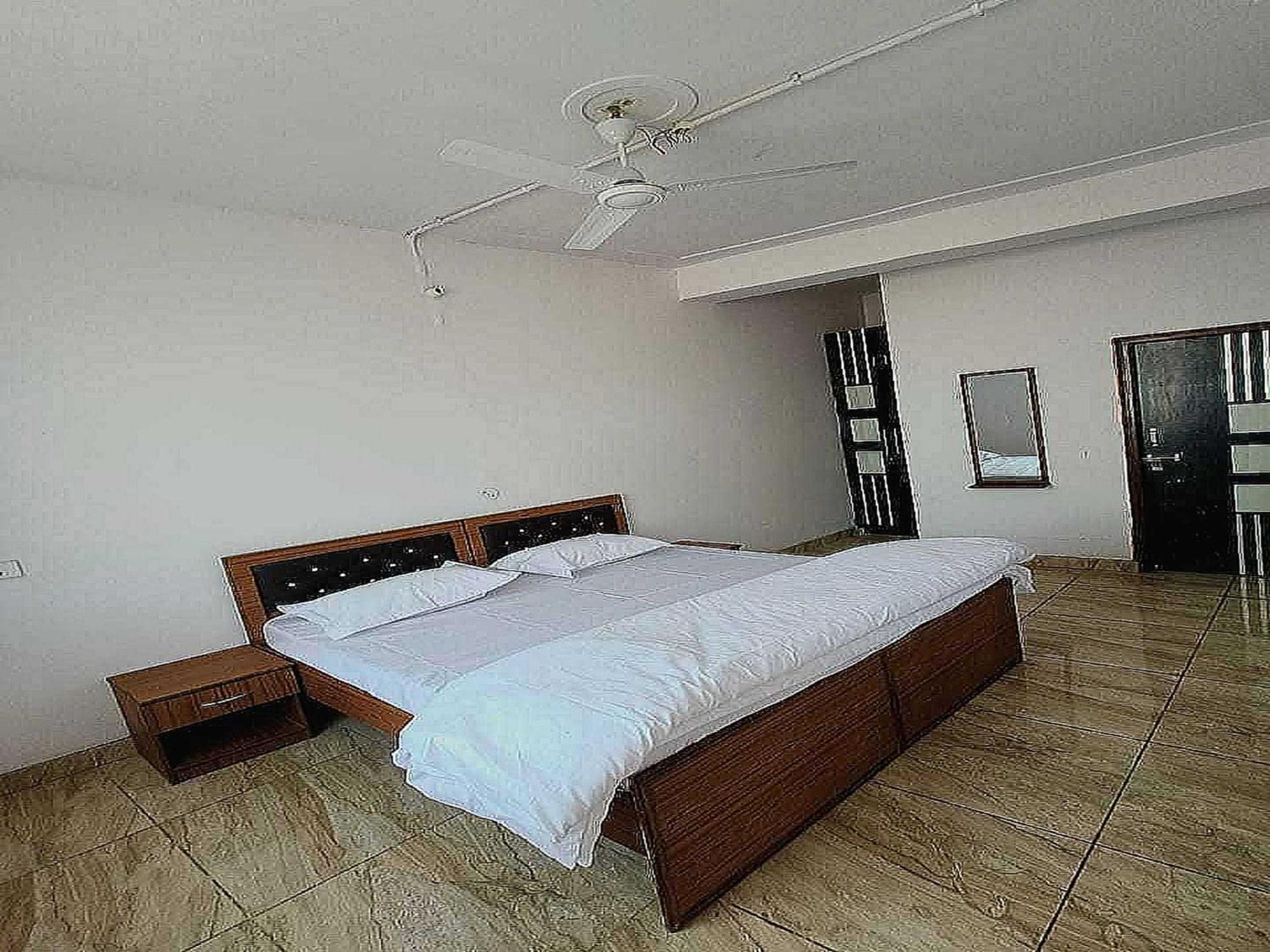 Pop New Hotel Hometown Dadri Esterno foto